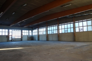halli 600m2 + rukkaset 005.JPG